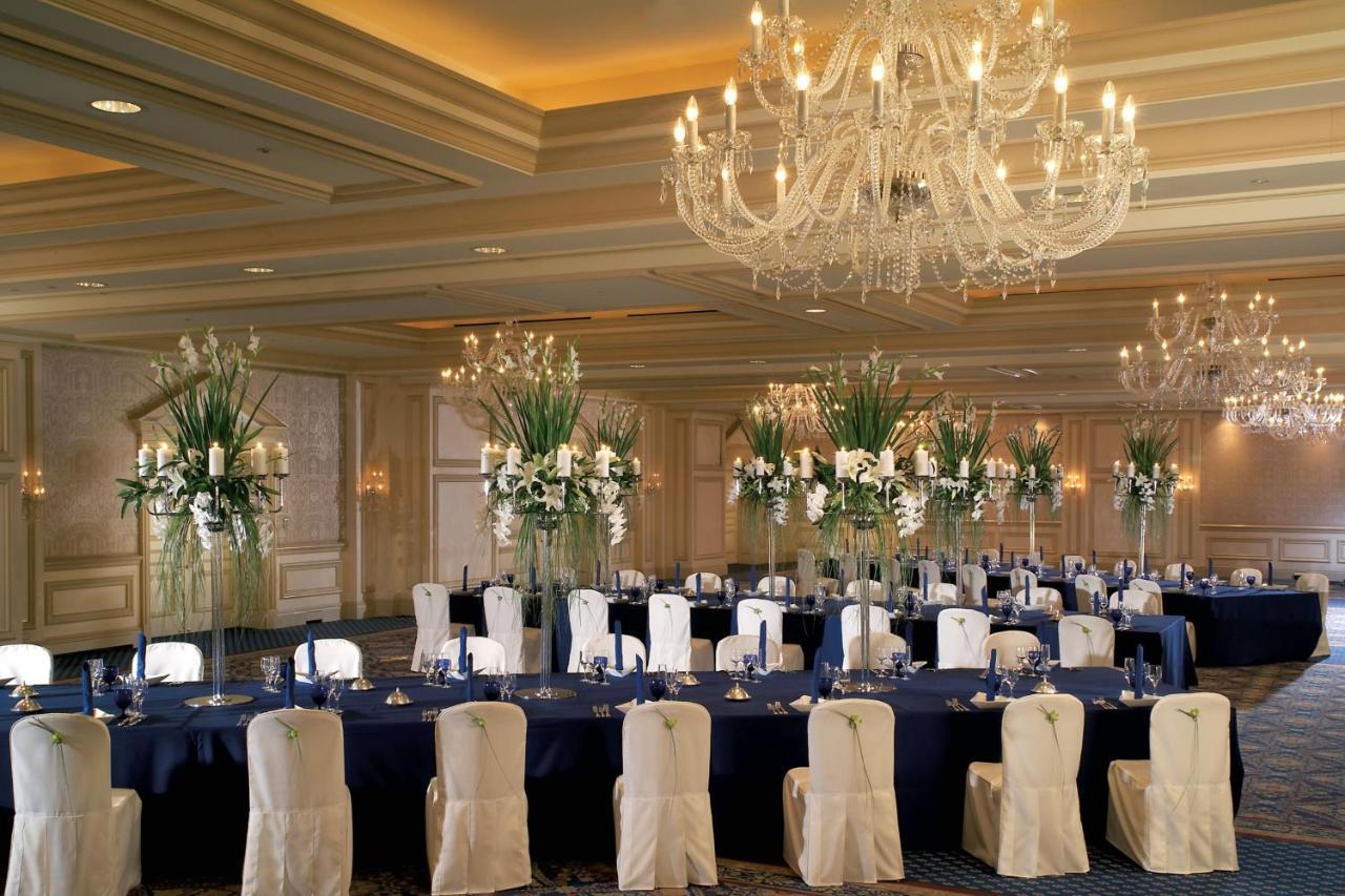 Hotel The Ritz-Carlton Ōsaka Extérieur photo