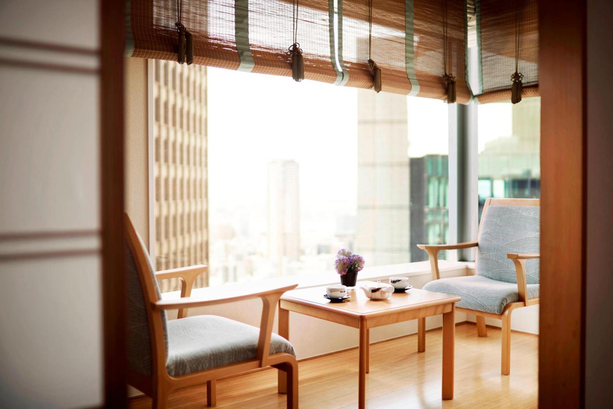 Hotel The Ritz-Carlton Ōsaka Extérieur photo