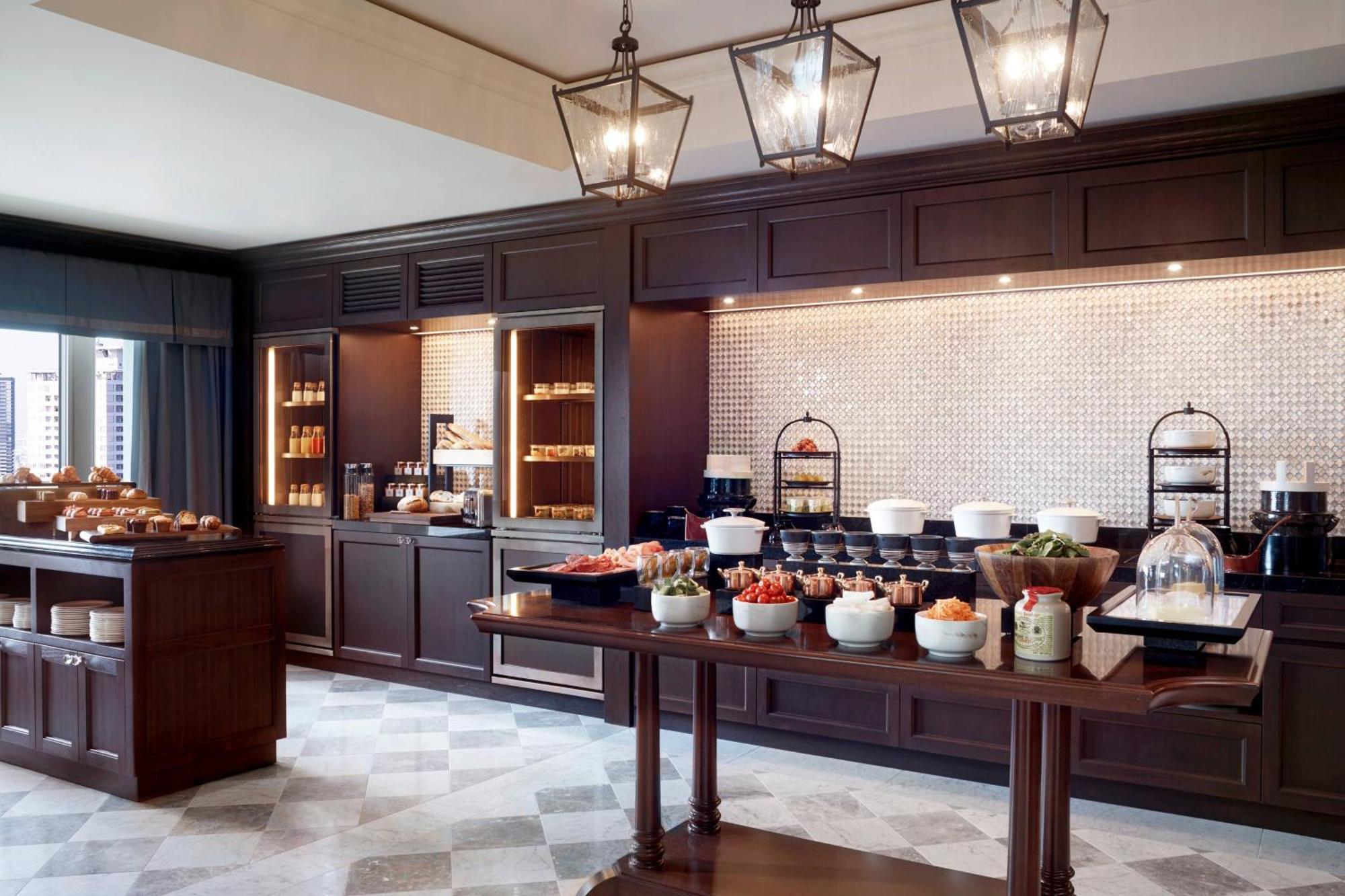 Hotel The Ritz-Carlton Ōsaka Extérieur photo
