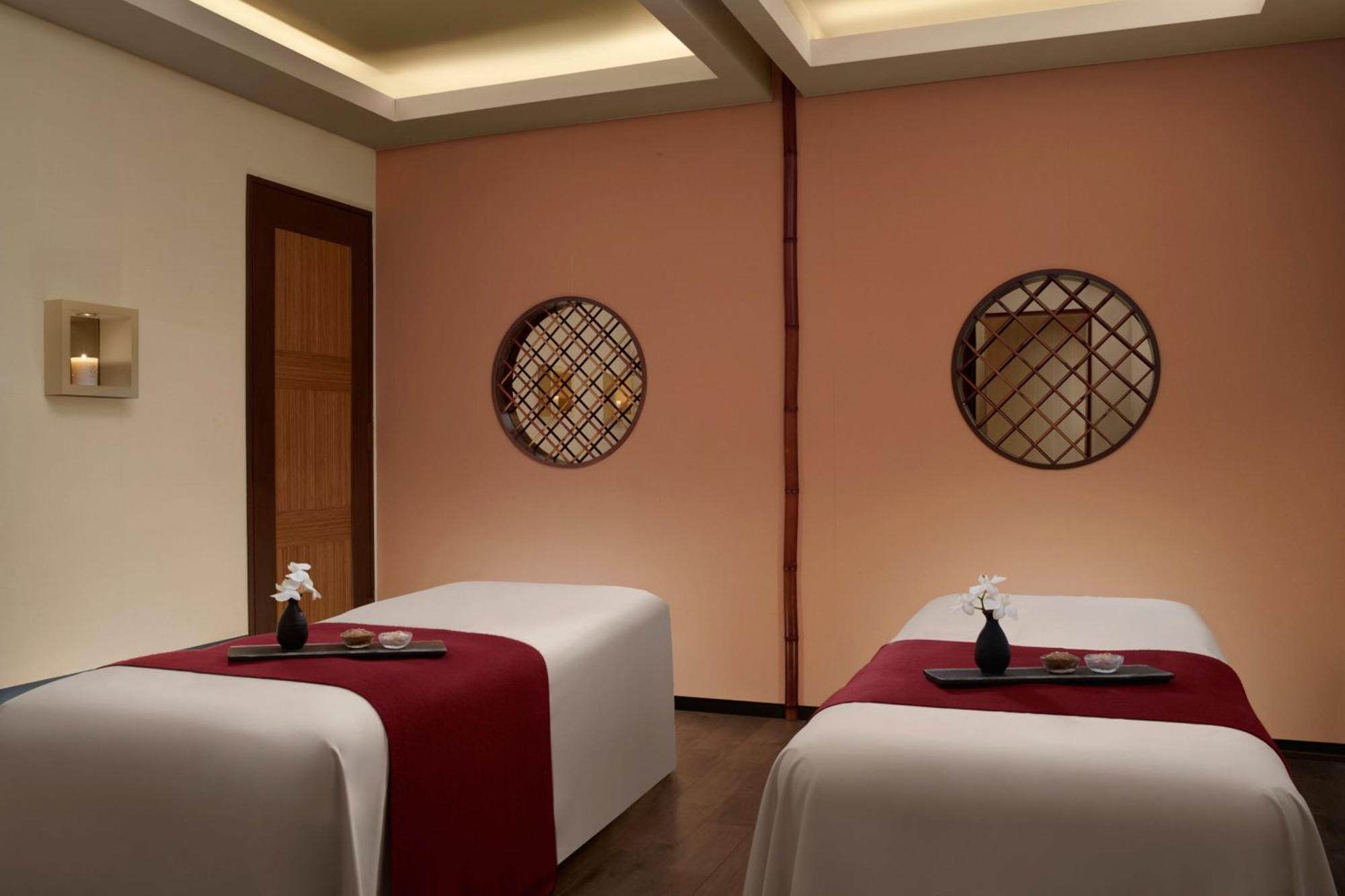Hotel The Ritz-Carlton Ōsaka Extérieur photo