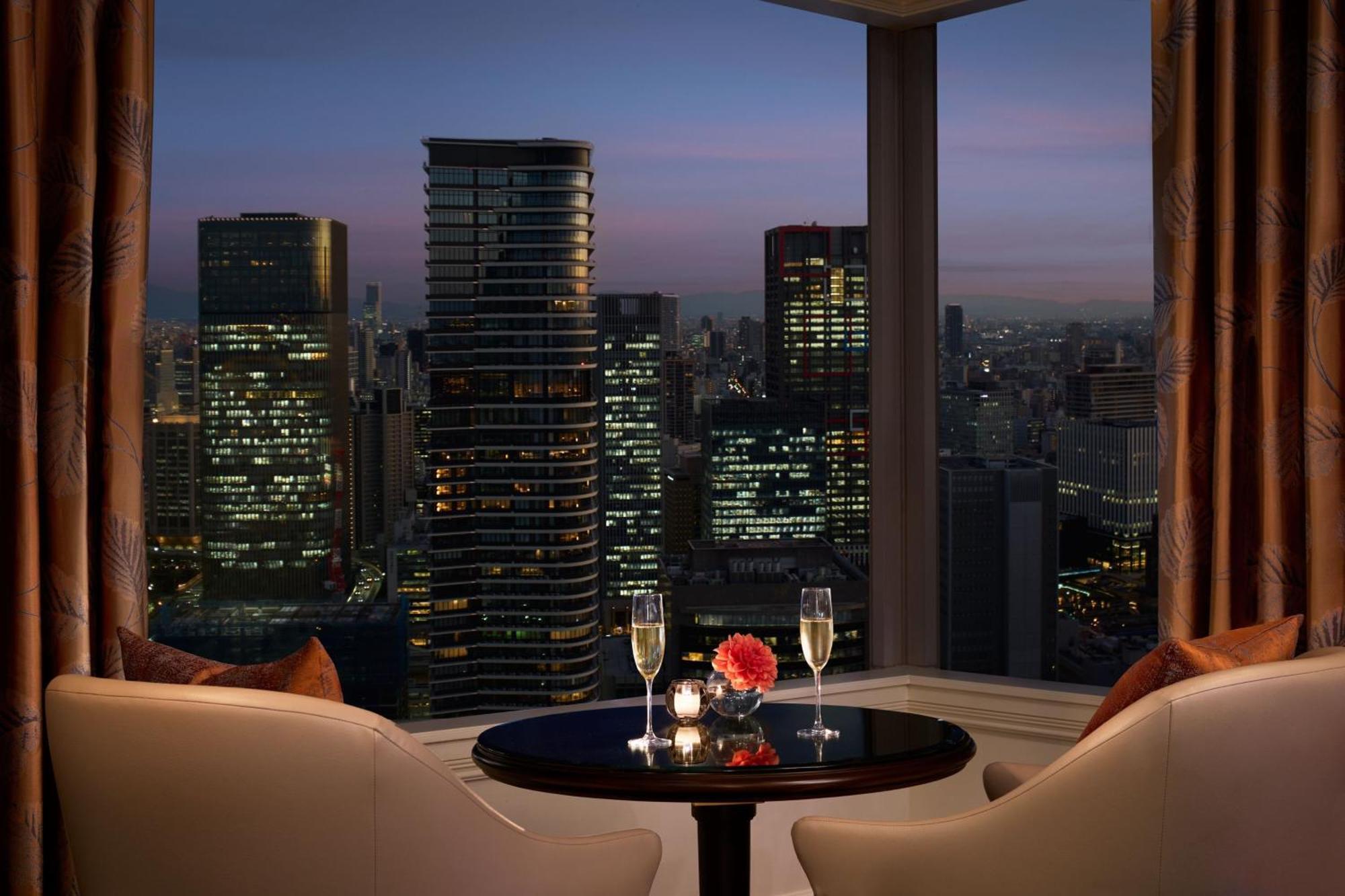 Hotel The Ritz-Carlton Ōsaka Extérieur photo